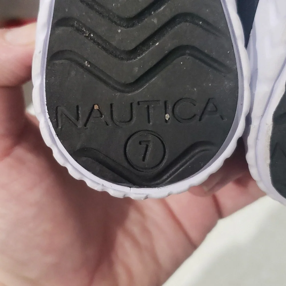 Boys' Nautica Toddler Slip-On Sneakers‎ size 7